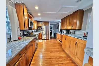 317 E Abriendo Avenue, Pueblo, CO 81004 - Photo 9