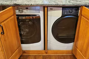 317 E Abriendo Ave, Pueblo, CO 81004 - Photo 5