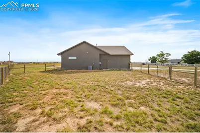 469 E Gentry Drive, Pueblo, CO 81007 - Photo 27