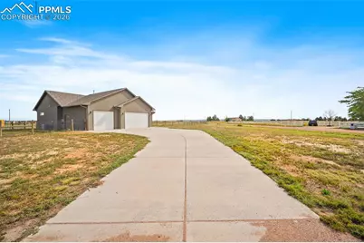 469 E Gentry Drive, Pueblo, CO 81007 - Photo 31
