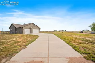 469 E Gentry Dr, Pueblo, CO 81007 - Photo 31