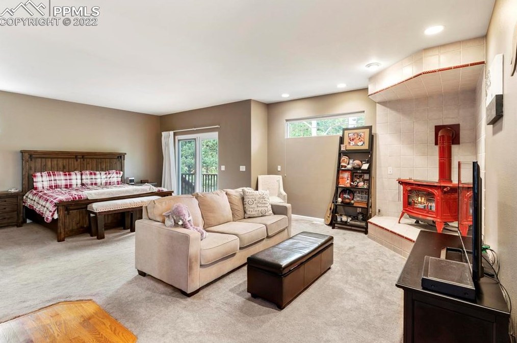 1000 Sun Valley Dr, Woodland Park CO 80863-9076 exterior