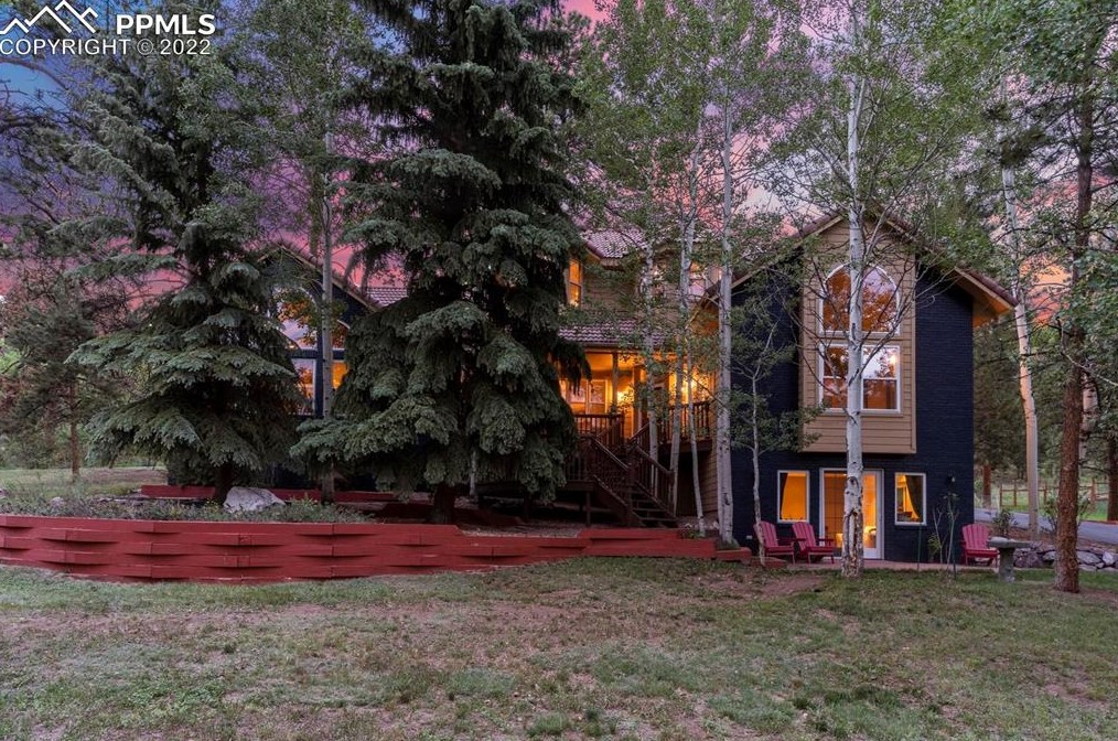 1000 Sun Valley Dr, Woodland Park CO 80863-9076 exterior