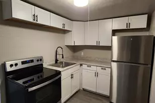 912 S Baltic St, Colorado Springs, CO 80903 - Photo 3