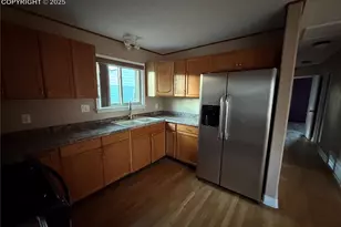 309 Redwood Dr, Colorado Springs, CO 80907 - Photo 7