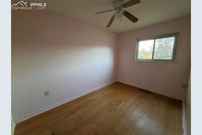 309 Redwood Drive, Colorado Springs, CO 80907 - Photo 11