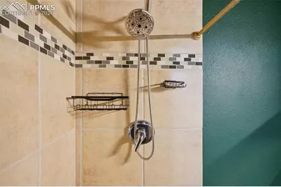 1218 Rushmore Drive, Colorado Springs, CO 80910 - Photo 15