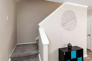 2068 Fernwood Dr, Colorado Springs, CO 80910 - Photo 27