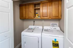 2068 Fernwood Dr, Colorado Springs, CO 80910 - Photo 25