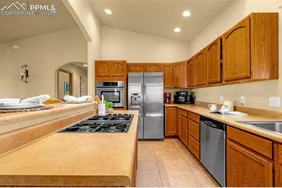 1420 E Gem Drive, Pueblo, CO 81007 - Photo 9