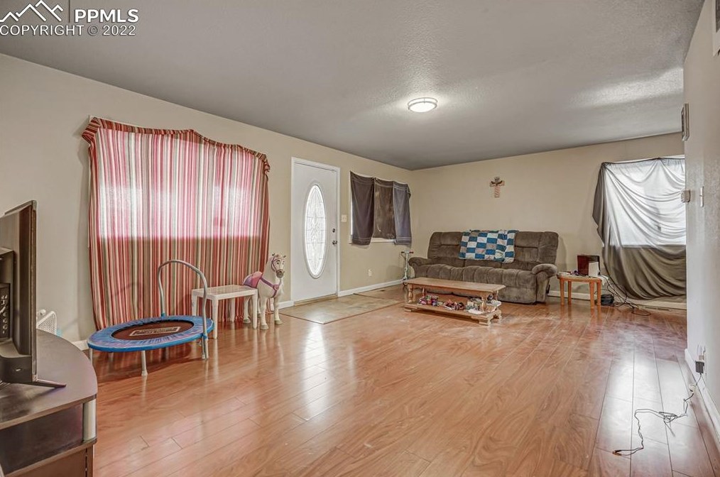 2578 Chimayo Dr, Colorado Springs CO  80911-1014 exterior