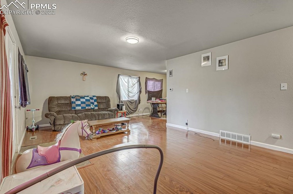 2578 Chimayo Dr, Colorado Springs CO  80911-1014 exterior