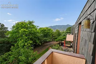 2927 Mesa Rd, Colorado Springs, CO 80904 - Photo 23