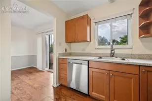 2927 Mesa Rd, Colorado Springs, CO 80904 - Photo 3