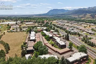 2927 Mesa Rd, Colorado Springs, CO 80904 - Photo 27