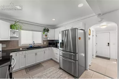 2706 W Pikes Peak Avenue, Colorado Springs, CO 80904 - Photo 17