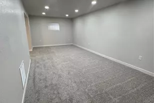 886 Badger Dr, Colorado Springs, CO 80916 - Photo 15