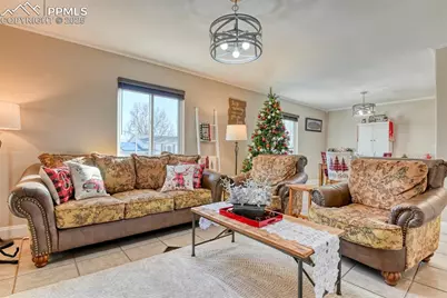 2758 Ferber Drive, Colorado Springs, CO 80916 - Photo 9