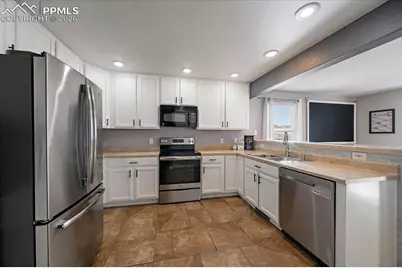 7705 Blue Vail Way, Colorado Springs, CO 80922 - Photo 15