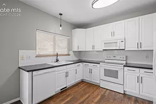 821 Descendant Dr, Fountain, CO 80817 - Photo 11