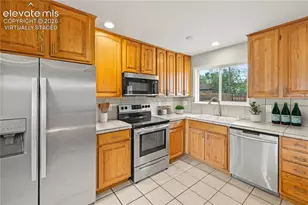 1019 Holmes Dr, Colorado Springs, CO 80909 - Photo 9