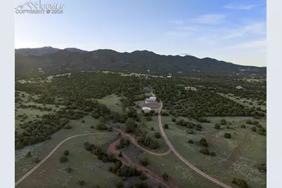 5660 Sandy Creek Heights, Colorado Springs, CO 80926 - Photo 9