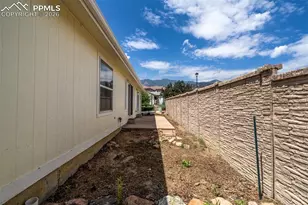 2560 Wheaton Dr, Colorado Springs, CO 80904 - Photo 37