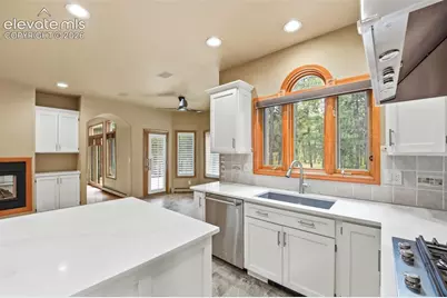 3925 Wavy Oak Drive, Colorado Springs, CO 80908 - Photo 7