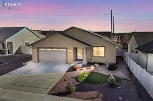 2218 Cliffmoor Ln, Pueblo, CO 81008 - Photo 3