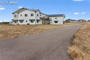 7792 Bannockburn Trl, Colorado Springs, CO 80908 - Photo 3