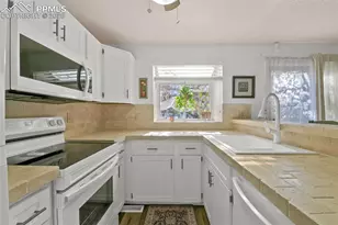 6836 Overland Dr, Colorado Springs, CO 80919 - Photo 11