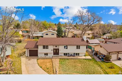 6813 Chesterfield Court, Colorado Springs, CO 80911 - Photo 33