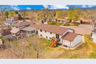 6813 Chesterfield Court, Colorado Springs, CO 80911 - Photo 27