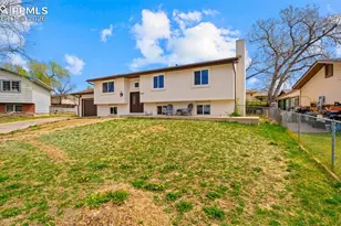 6813 Chesterfield Ct, Colorado Springs, CO 80911 - Photo 3