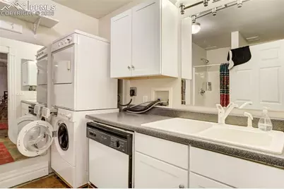 20252 W Elk Creek Drive, Colorado Springs, CO 80908 - Photo 45