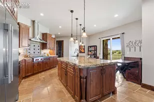 18905 Brockenbury Ct, Monument, CO 80132 - Photo 9