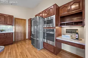 735 Pollux Dr, Colorado Springs, CO 80906 - Photo 9