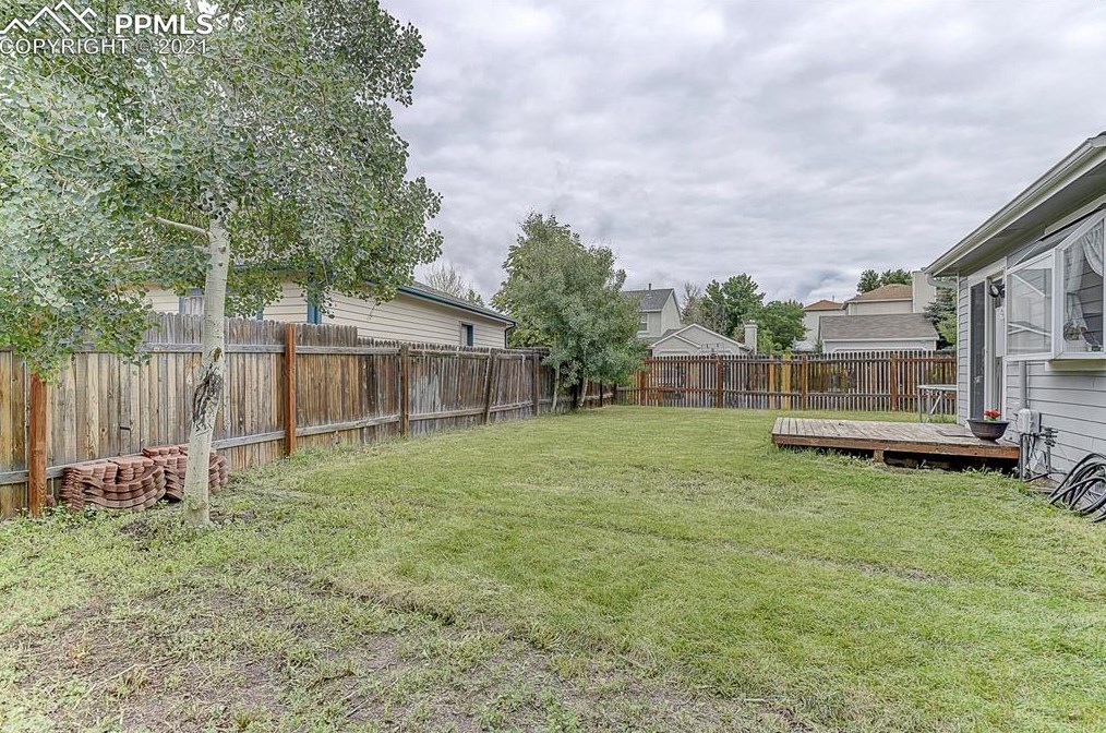 7760 Lindsey Dr, Colorado Springs CO 80920-4241 exterior