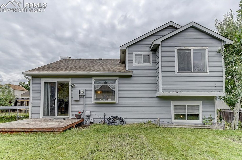 7760 Lindsey Dr, Colorado Springs CO 80920-4241 exterior