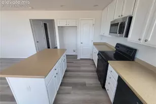 10025 Everglades Dr, Colorado Springs, CO 80831 - Photo 9
