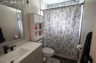 1804 Lark Bunting Ln, Pueblo, CO 81001 - Photo 11