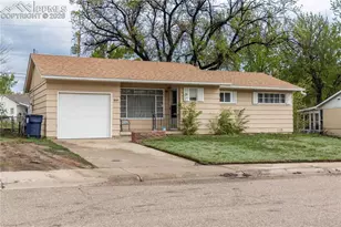 1804 Lark Bunting Ln, Pueblo, CO 81001 - Photo 1