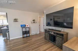 1804 Lark Bunting Ln, Pueblo, CO 81001 - Photo 3