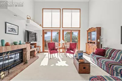 1535 Camel Drivers Lane, Colorado Springs, CO 80904 - Photo 9