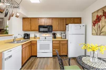 3112 Vail Pass Drive, Colorado Springs, CO 80917 - Photo 9