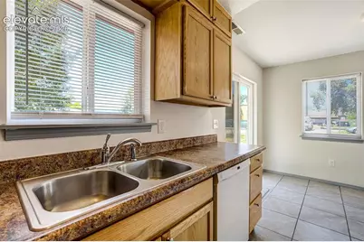 3025 Grandview Street, Colorado Springs, CO 80907 - Photo 9