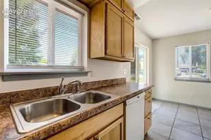 3025 Grandview St, Colorado Springs, CO 80907 - Photo 9