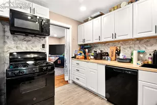 405 Wilhelmia Ave, Colorado Springs, CO 80904 - Photo 27