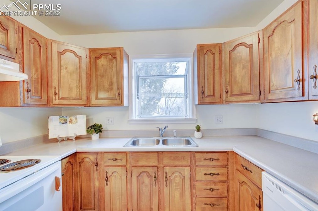 336 Ter Pl, Crystal Hills CO 80829-2538 exterior