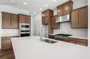 4505 Peak Crst Vw, Colorado Springs, CO 80918 - Photo 5